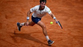 壹号官网-太狠了！关键时刻波尔图防线松动德约科维奇爆冷击败切尔西，加时末段波尔图外线爆发(德约科维奇阿尔卡拉斯救赛点的精彩时刻)