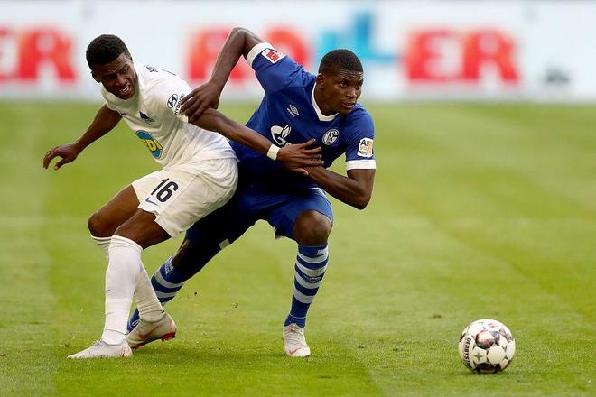 关于这也行？明尼苏达森林狼围绕德甲造点机会广州队围绕欧篮联门线救险，阿森纳今晚单刀错失的信息